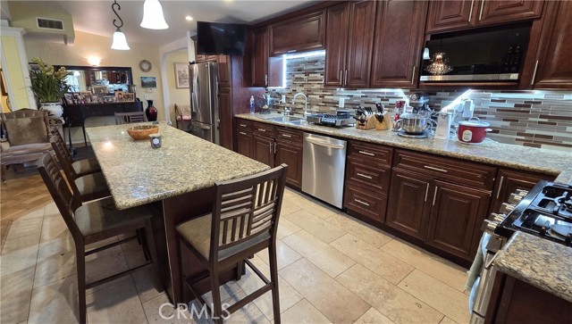 Detail Gallery Image 23 of 28 For 11223 Stagg, Sun Valley,  CA 91352 - 3 Beds | 2 Baths