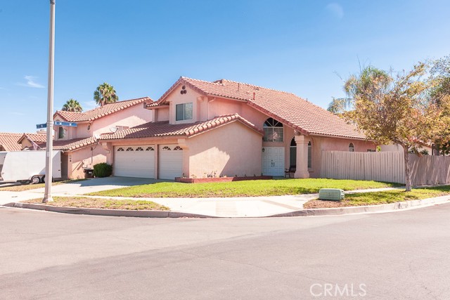 2193 Coachman Ln, Corona, CA 92881