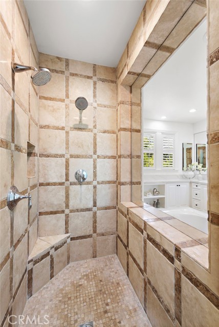 4 Dennis Lane, Ladera Ranch CA: https://media.crmls.org/medias/91859a32-f16b-4839-a11a-e457641a58b0.jpg
