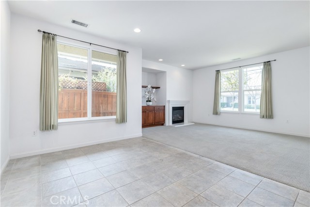 Detail Gallery Image 5 of 34 For 2562 Alameda Dr, Paso Robles,  CA 93446 - 2 Beds | 2 Baths