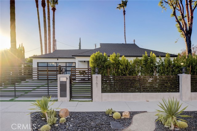 Detail Gallery Image 21 of 72 For 8161 Encino Ave, Northridge,  CA 91325 - 4 Beds | 3 Baths