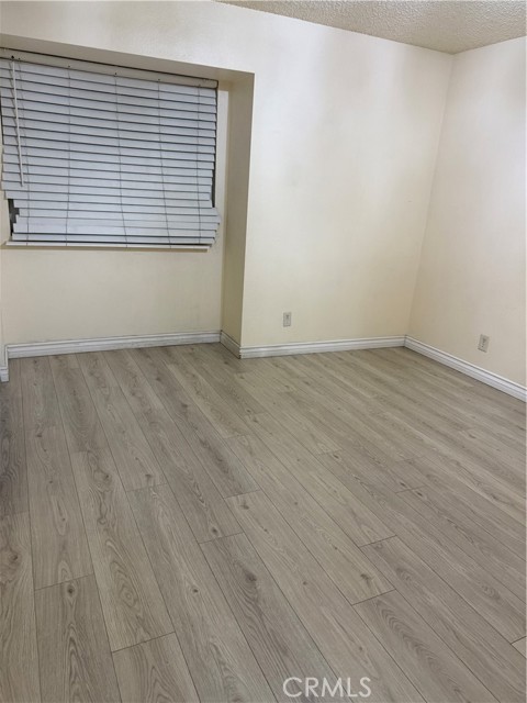 Detail Gallery Image 18 of 21 For 1175 E 9th St, Pomona,  CA 91766 - 3 Beds | 2/1 Baths