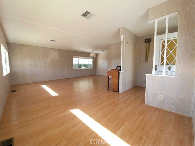 Detail Gallery Image 5 of 29 For 1110 Vista Grande Dr, Hemet,  CA 92543 - 2 Beds | 2 Baths