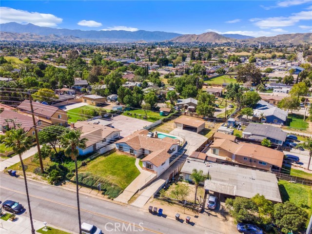 Detail Gallery Image 10 of 47 For 5382 Crest, Riverside,  CA 92503 - 4 Beds | 1/1 Baths