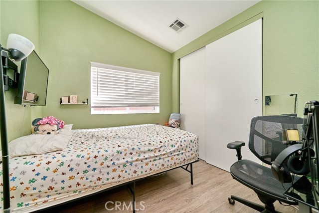 Detail Gallery Image 5 of 26 For 43659 Ponderosa, Lancaster,  CA 93535 - 3 Beds | 2 Baths