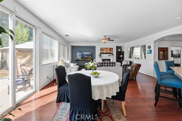 29268 Meandering Circle, Menifee CA: https://media.crmls.org/medias/91887b41-1cbe-4857-ac44-314e777dc359.jpg