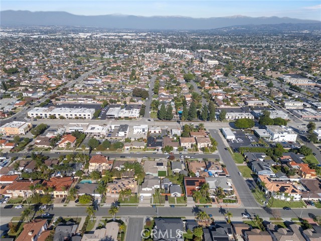 Detail Gallery Image 37 of 38 For 8558 11th, Downey,  CA 90241 - 4 Beds | 3/1 Baths