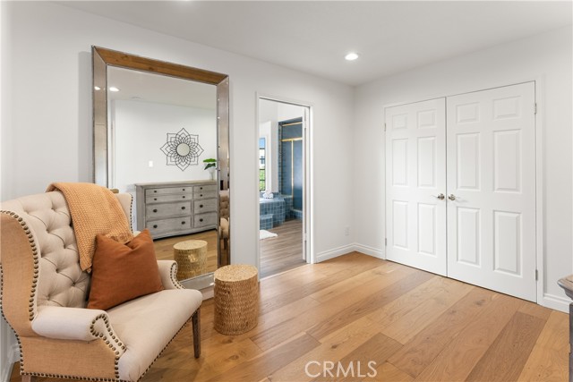 23721 Sarda Road, Valencia CA: https://media.crmls.org/medias/918885b8-9208-4343-88a2-c44c9bb13a4c.jpg