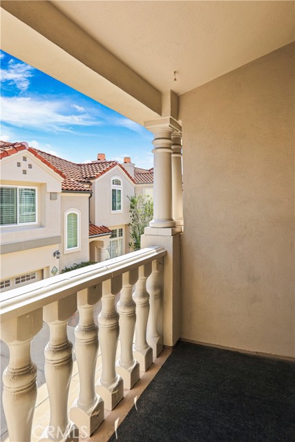 Detail Gallery Image 38 of 51 For 2421 E 16th #1,  Newport Beach,  CA 92663 - 4 Beds | 2/1 Baths