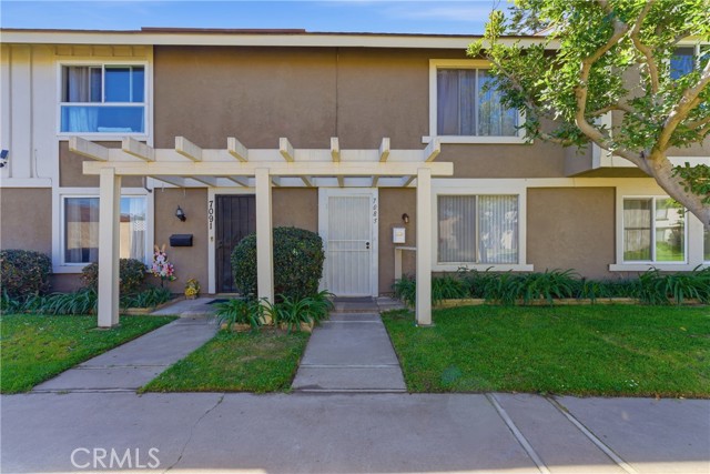 Front Image Thumbnail for CRCV26056351