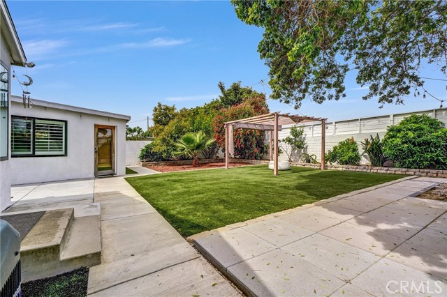 MLS #OC26069266 image #25