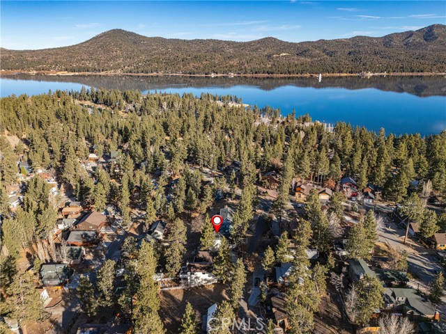 Detail Gallery Image 3 of 24 For 512 Vista Ln, Big Bear Lake,  CA 92315 - 2 Beds | 2 Baths