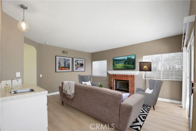 Detail Gallery Image 13 of 31 For 18003 via La Cresta, Chino Hills,  CA 91709 - 5 Beds | 3 Baths