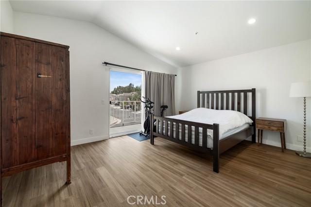 14300 Terra Bella Street, Panorama City CA: https://media.crmls.org/medias/9189dc95-85b6-4965-bd38-5c8eb1f855f3.jpg
