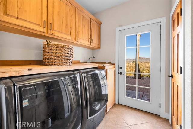 7423 Juniper Road, Joshua Tree CA: https://media.crmls.org/medias/9189fe5c-b8e4-4d35-a3f1-071548452ef8.jpg