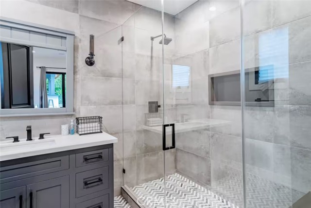 5225 Topeka Drive, Tarzana CA: https://media.crmls.org/medias/918a0dc1-f35a-46b1-93ba-573497f570b1.jpg