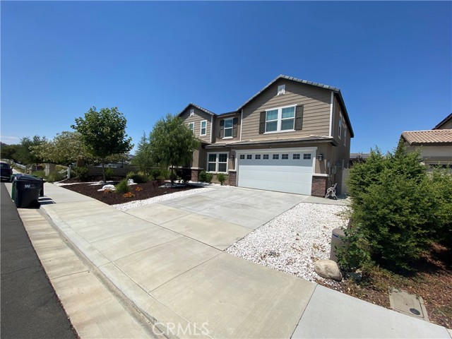 Detail Gallery Image 2 of 50 For 31715 Eaton Ln, Menifee,  CA 92584 - 5 Beds | 3/1 Baths