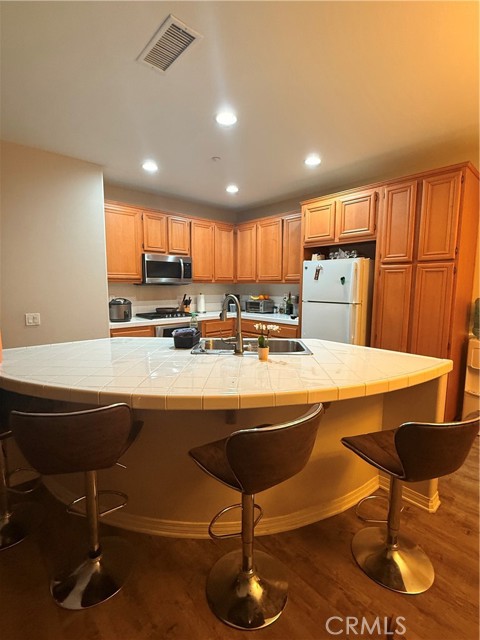 Detail Gallery Image 4 of 19 For 3320 Shadetree Way, Camarillo,  CA 93012 - 4 Beds | 2/1 Baths