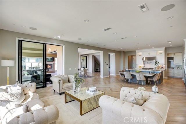 Detail Gallery Image 13 of 75 For 11741 Manchester Way, Porter Ranch,  CA 91326 - 5 Beds | 6 Baths