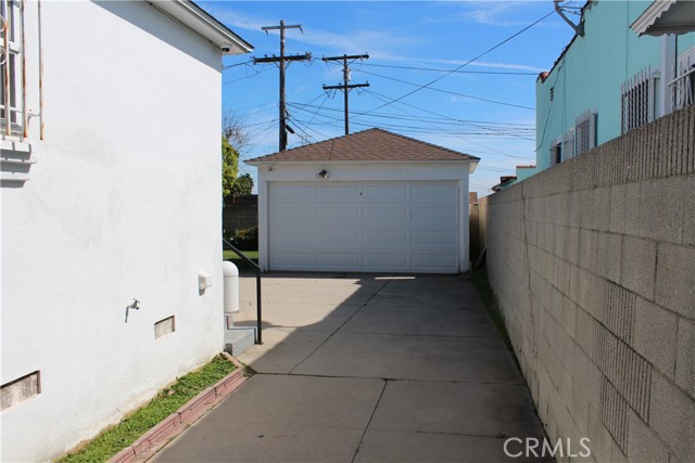 Detail Gallery Image 26 of 47 For 9812 S Denker, Los Angeles,  CA 90047 - 2 Beds | 1 Baths