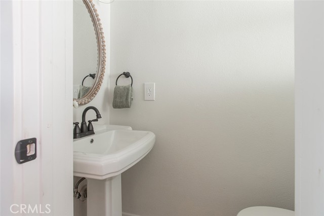 417 W Leeside, Glendora CA: https://media.crmls.org/medias/918c4773-c5d1-48e6-9f27-a967b5212d05.jpg