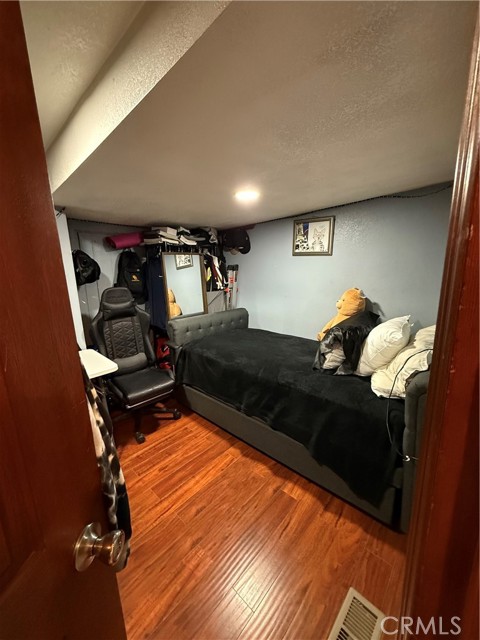 5162 E Florence Avenue Spc., Bell CA: https://media.crmls.org/medias/918c4efd-21fd-40b1-8b5a-f240367fca04.jpg