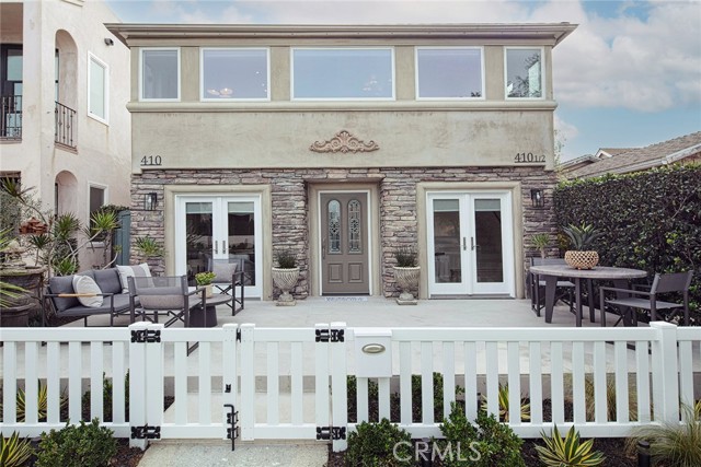 Detail Gallery Image 4 of 40 For 410 Acacia, Corona Del Mar,  CA 92625 - 2 Beds | 2 Baths