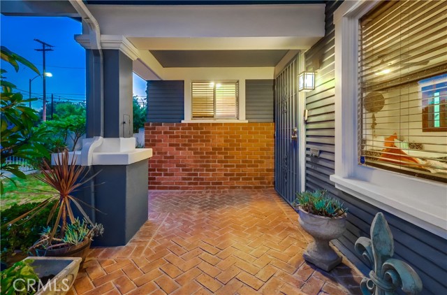 Detail Gallery Image 8 of 74 For 2815 E 5th St, Long Beach,  CA 90814 - 3 Beds | 2 Baths
