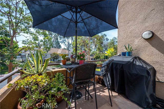 Detail Gallery Image 7 of 22 For 25671 Le Parc #8,  Lake Forest,  CA 92630 - 3 Beds | 2 Baths