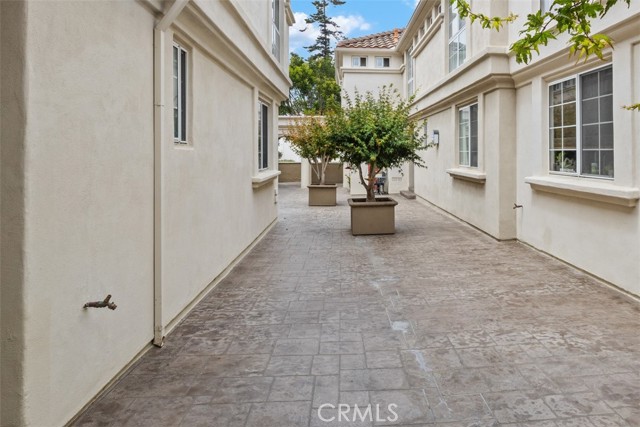 Detail Gallery Image 22 of 23 For 2101 E 15th St #7,  Newport Beach,  CA 92663 - 2 Beds | 1/1 Baths