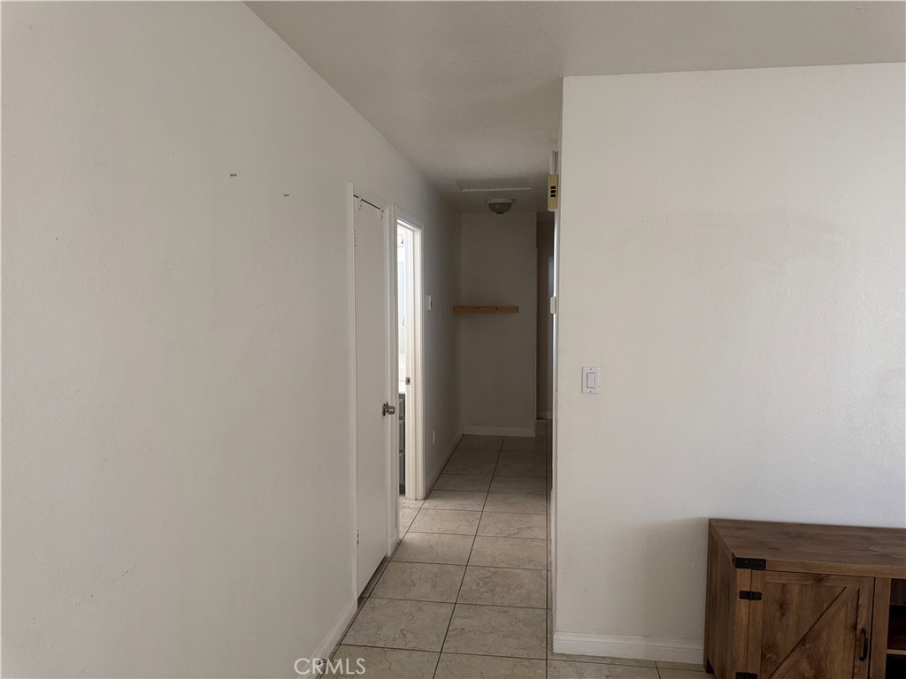https://media.crmls.org/medias/918fbea9-35eb-44d8-b28a-0fb215ddeb26.jpg?preset=X-Large