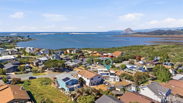 Detail Gallery Image 2 of 46 For 1140 12th Street, Los Osos,  CA 93402 - 3 Beds | 3 Baths