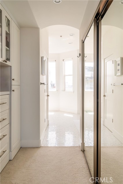 300 19TH Street, Manhattan Beach CA: https://media.crmls.org/medias/919024f4-0d1f-4c5c-b8a8-e1844ffe414f.jpg