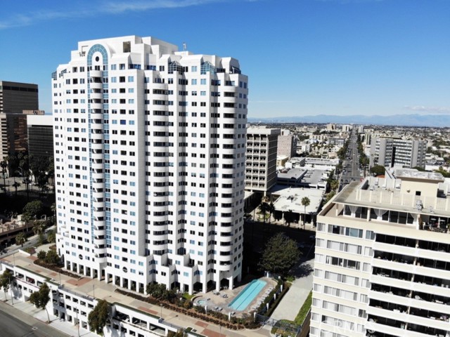 Detail Gallery Image 38 of 56 For 525 E Seaside Way #305,  Long Beach,  CA 90802 - 2 Beds | 1/1 Baths