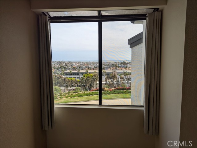 Detail Gallery Image 47 of 55 For 270 Cagney Ln #308,  Newport Beach,  CA 92663 - 2 Beds | 2 Baths