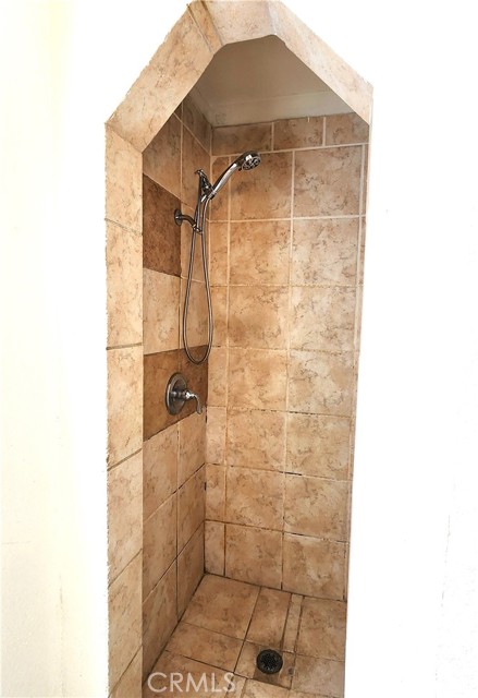 17797 Grand Avenue, Lake Elsinore CA: https://media.crmls.org/medias/91922089-204a-42f3-8873-9ffe3e74a232.jpg