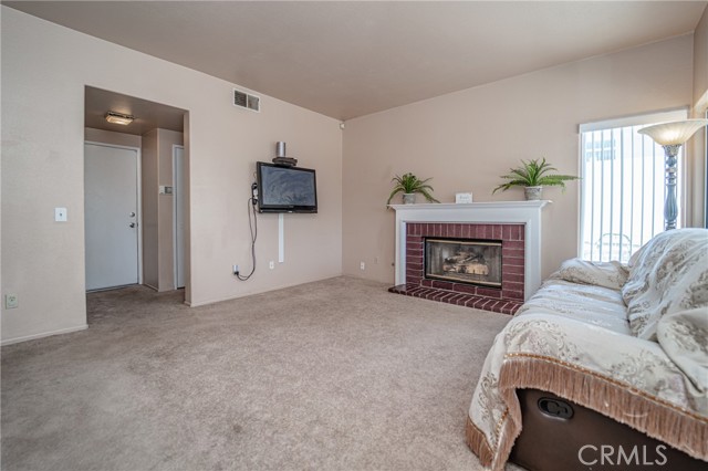 Detail Gallery Image 11 of 32 For 22569 Southwalk St, Moreno Valley,  CA 92553 - 3 Beds | 2/1 Baths