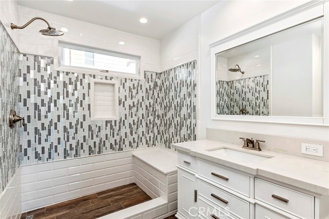 Detail Gallery Image 14 of 20 For 260 Pearl St, Laguna Beach,  CA 92651 - 3 Beds | 2 Baths