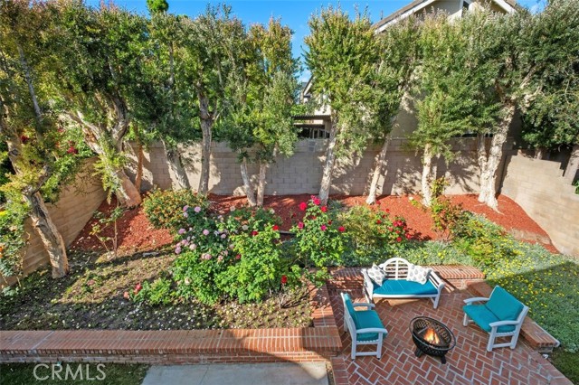 9 Aberdeen st, Irvine CA: https://media.crmls.org/medias/919506fb-9bae-481b-92fc-aebb3b9ee9a6.jpg