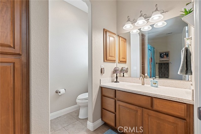 Detail Gallery Image 37 of 73 For 14260 Chinook Rd, Apple Valley,  CA 92307 - 5 Beds | 5/3 Baths