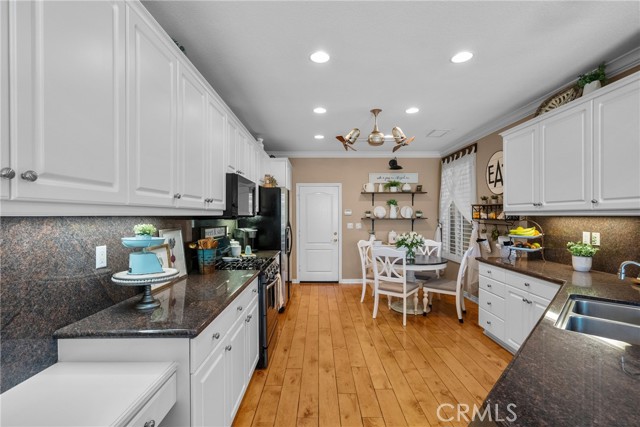 25542 Via Ventana, Valencia CA: https://media.crmls.org/medias/91959538-3073-4ced-9763-a661d1de4552.jpg