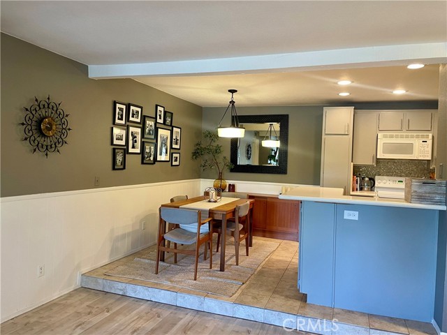 Detail Gallery Image 10 of 27 For 21372 Brookhurst St #123,  Huntington Beach,  CA 92646 - 2 Beds | 2 Baths