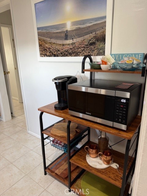 Detail Gallery Image 7 of 16 For 388 Paseo De Gracia, Redondo Beach,  CA 90277 - 3 Beds | 2 Baths