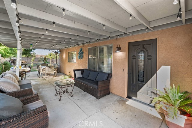 2701 Juniper Drive, Palmdale CA: https://media.crmls.org/medias/91977279-241f-4dd7-8f1c-11ceb6493ff4.jpg