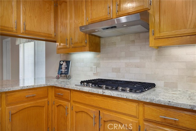 7705 Terry John Avenue, Bakersfield CA: https://media.crmls.org/medias/91986b43-3acf-4c37-89e2-11c7e0694a8c.jpg