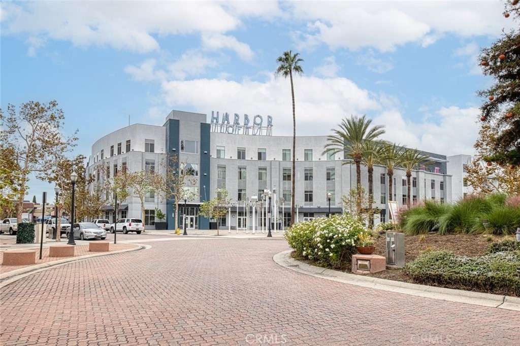 455 W Center Street Promenade 117, Anaheim, CA 92805