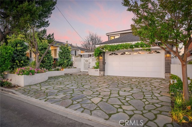 1704 Poinsettia, Manhattan Beach, California 90266, 4 Bedrooms Bedrooms, ,3 BathroomsBathrooms,Residential,For Sale,Poinsettia,SB26093212