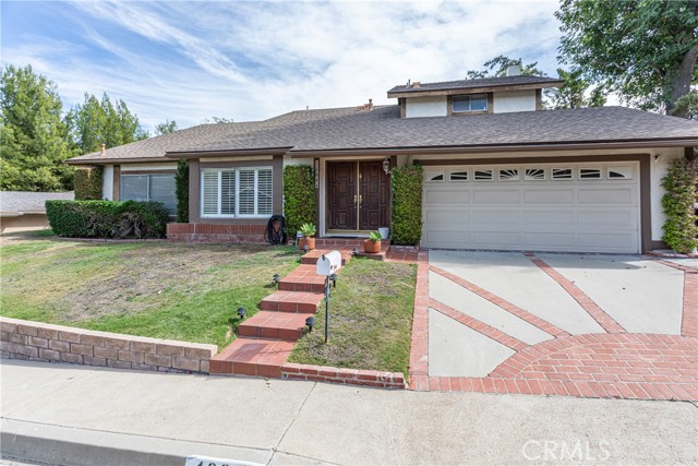 Detail Gallery Image 4 of 33 For 18644 Nau Ave, Porter Ranch,  CA 91326 - 4 Beds | 2/1 Baths