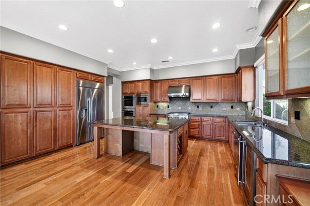 Detail Gallery Image 17 of 54 For 7837 Lady Banks Loop, Corona,  CA 92883 - 5 Beds | 3/1 Baths