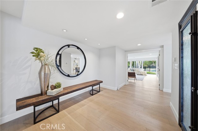 Detail Gallery Image 3 of 68 For 900 Paloma Pl, Fullerton,  CA 92835 - 6 Beds | 3/1 Baths